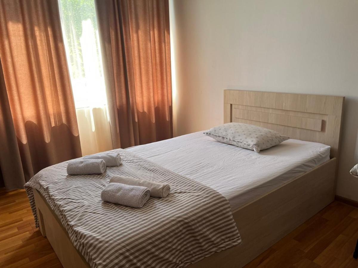 Guest House Oasis - Tvishi Esterno foto