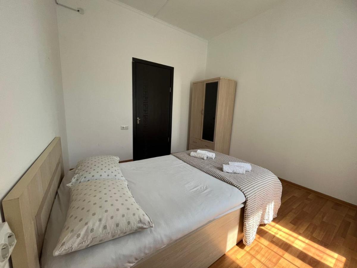 Guest House Oasis - Tvishi Esterno foto
